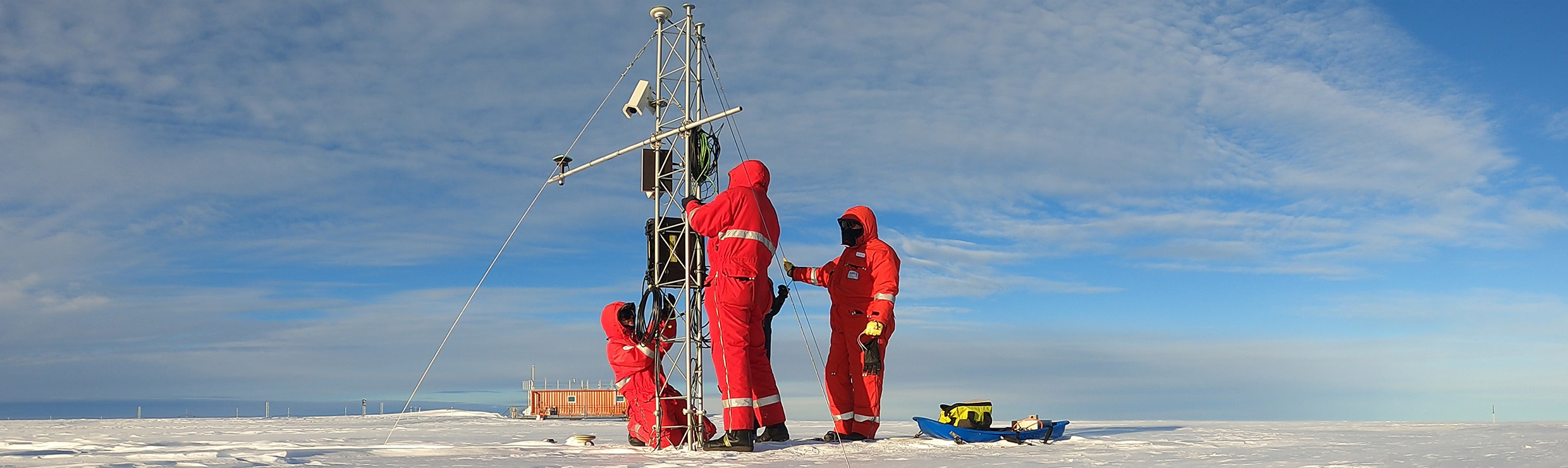 An Antarctic Expedition Monitoring Essential Climate Variables with GNSS